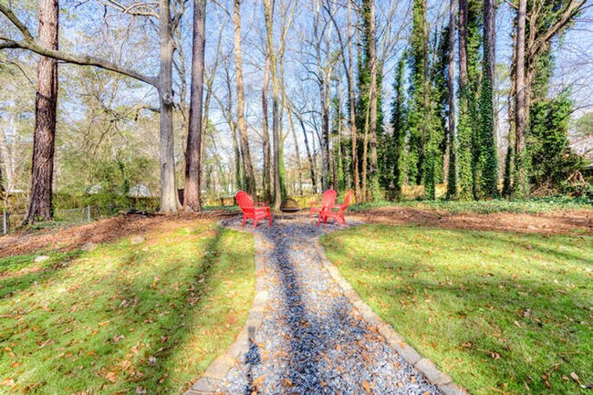 Building Photo - 1060 Washington Ave