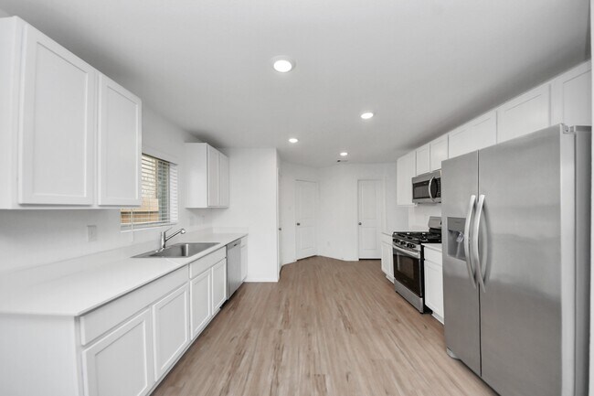 Building Photo - 10939 Bright Beacon Dr