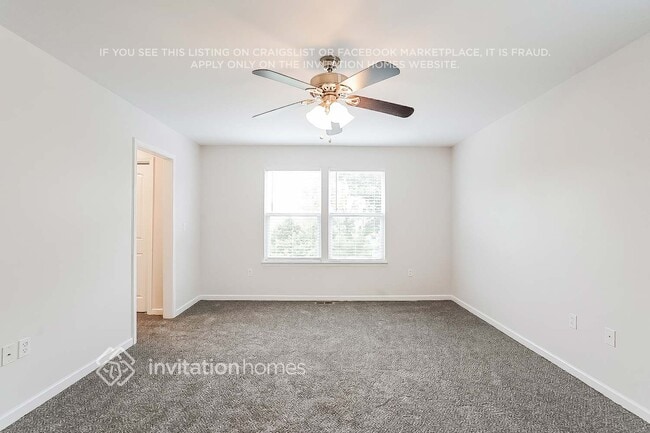 Building Photo - 2223 Dale View Dr