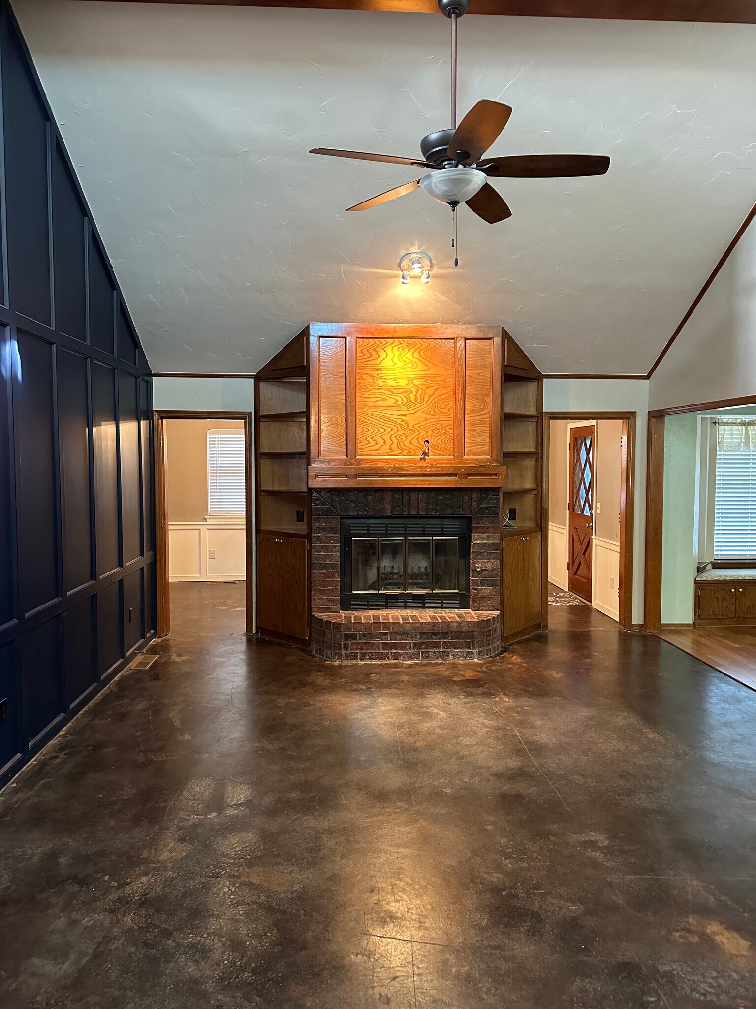 Building Photo - 17600 Durbin Park Rd