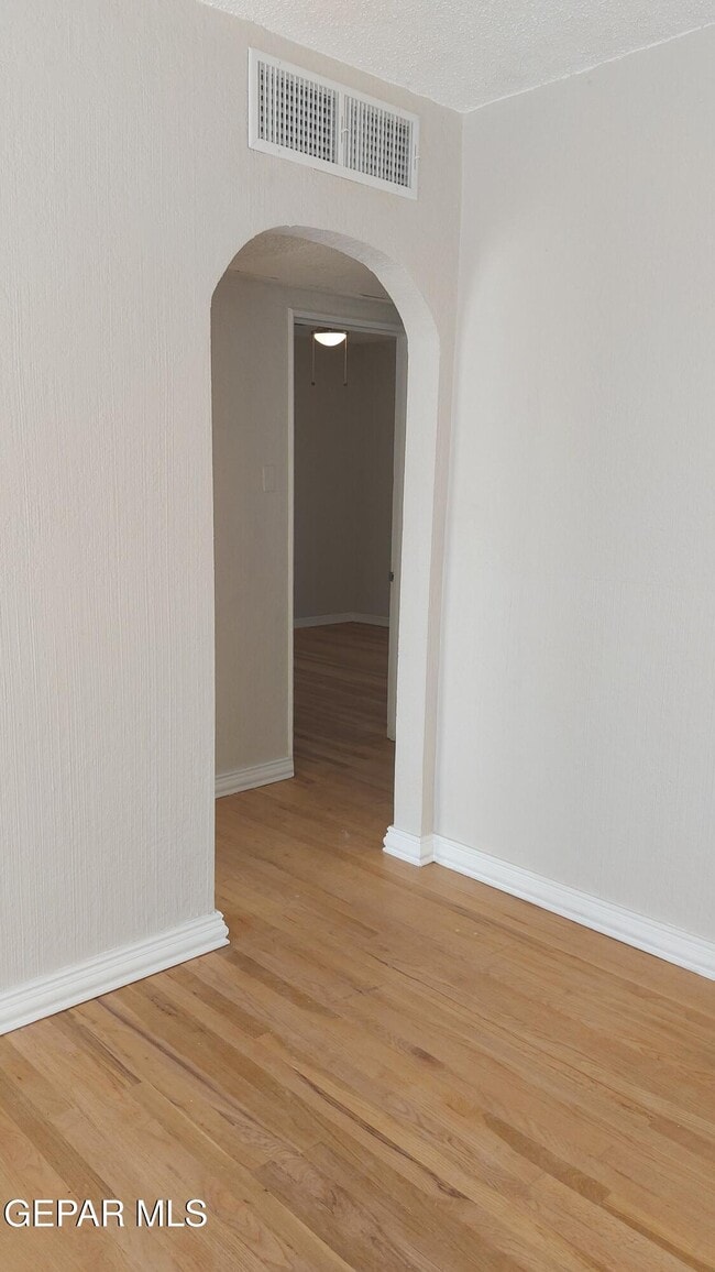 Building Photo - 3609 Jefferson Ave