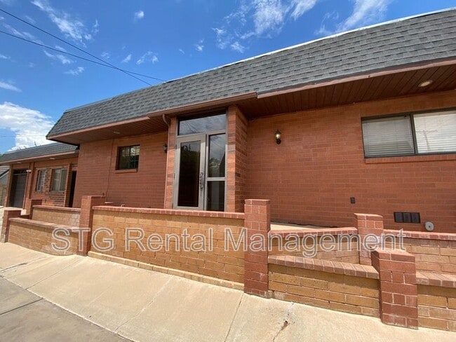 Building Photo - 145 E 500 S