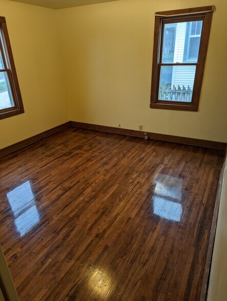 bedroom 3 - 2325 S Clinton St