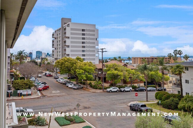 Building Photo - Renovated Banker's Hill 2 Bedroom at Laure...