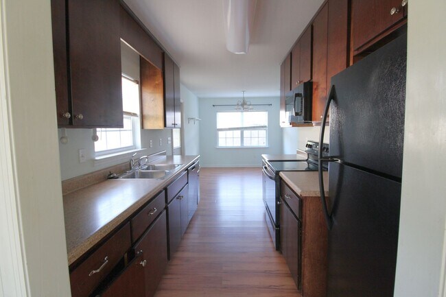 Building Photo - 3 Bedroom Home in Wakulla Gardens Available Now