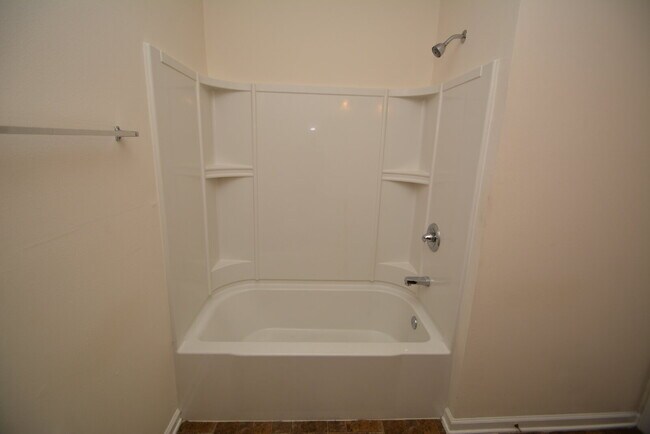 Building Photo - "Charming 3-Bedroom Condo Haven in St. Aug...