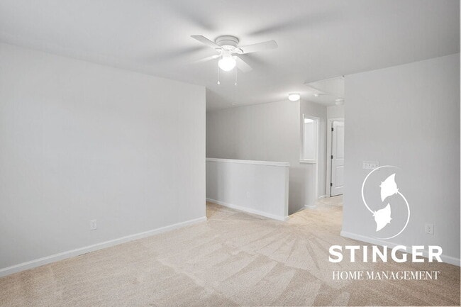 Building Photo - 108 Saluda Way