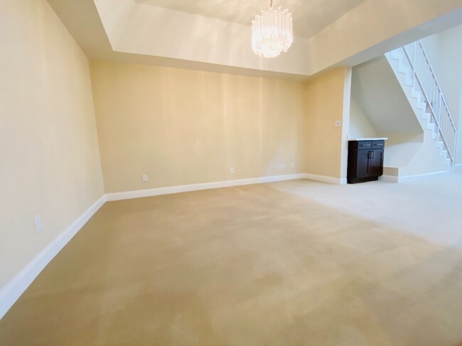 Building Photo - 10630 Wilkins Ave