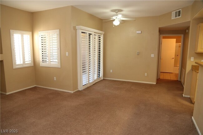 Building Photo - 8250 N Grand Canyon Dr