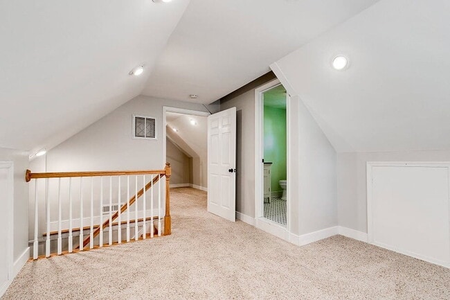 Building Photo - 6212 Monument Ave