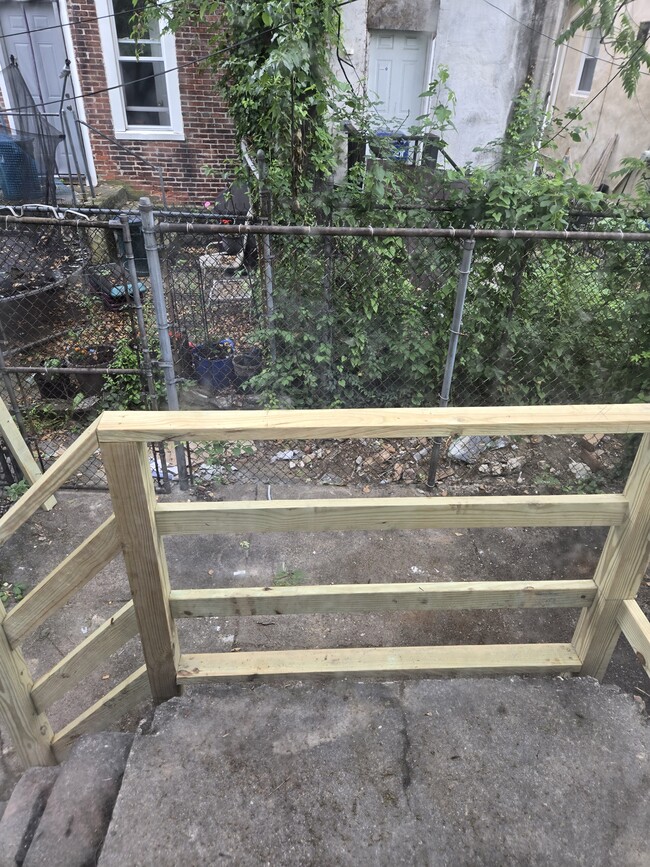 Building Photo - 5340 Delancey St