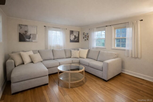 Building Photo - 14 Kenneth Ave