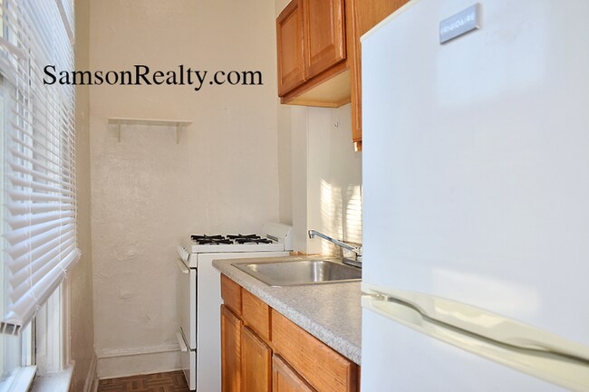 Building Photo - 257 Gano St