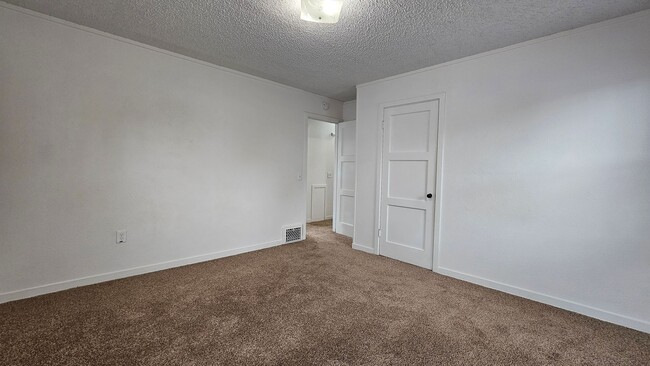 Building Photo - 1409 Merrill Ct