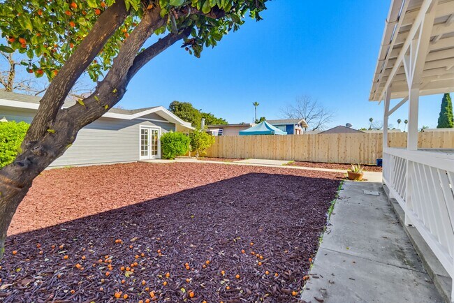 Building Photo - 338 Patricia Ln