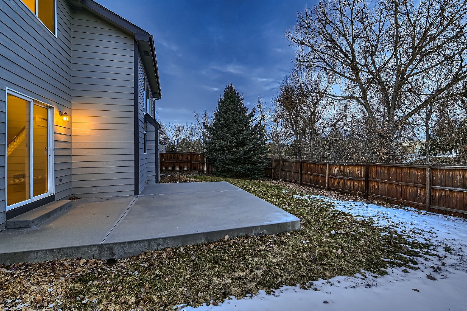 Building Photo - 2625 Fernwood Pl