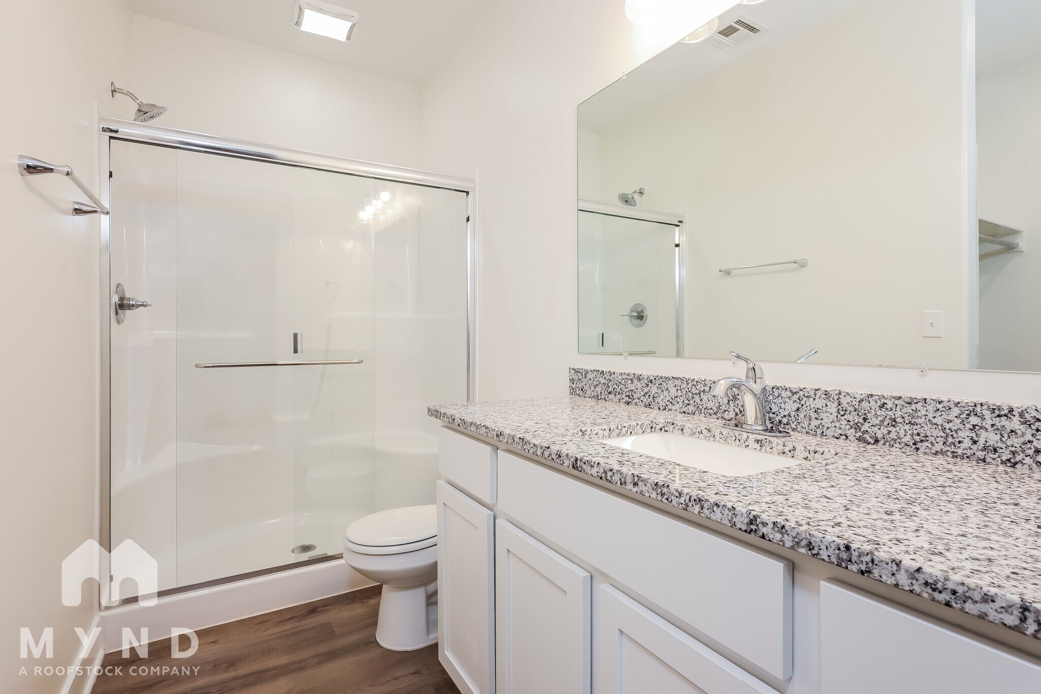 Building Photo - 5802 E Bristol Cir