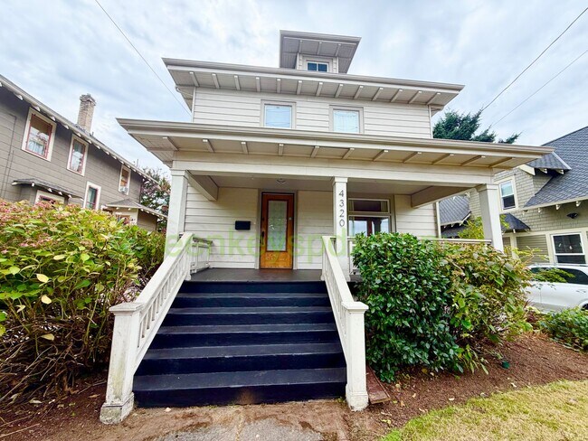 Building Photo - 4320 SE Holgate Blvd