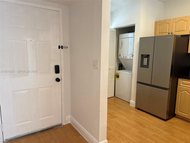 Building Photo - 9979 Nob Hill Ln