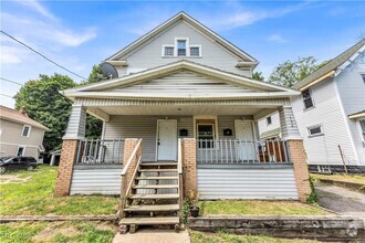 Building Photo - 1174 La Croix Ave