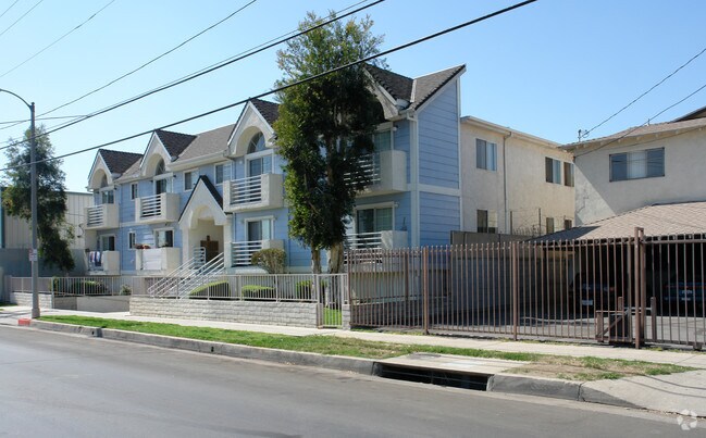 Building Photo - 7901 Willis Ave