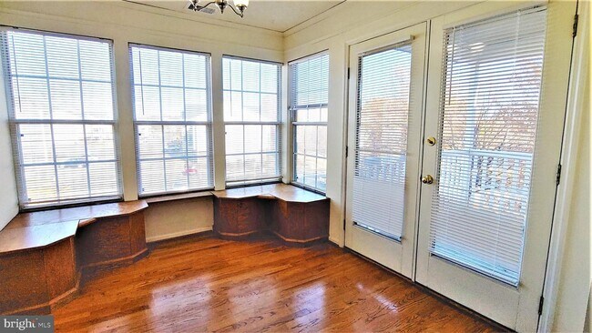 Building Photo - 621 Himes Ave