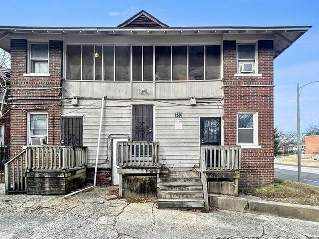 Building Photo - 180 Clark Pl