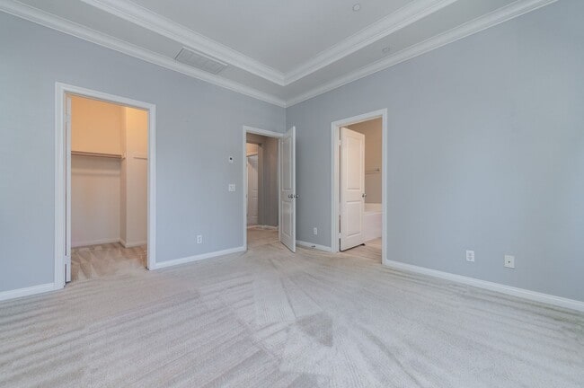 Building Photo - 3BD/2.5BA/2Garage Two Story upgraded End Unit Condo Woodbury Irvine $4800