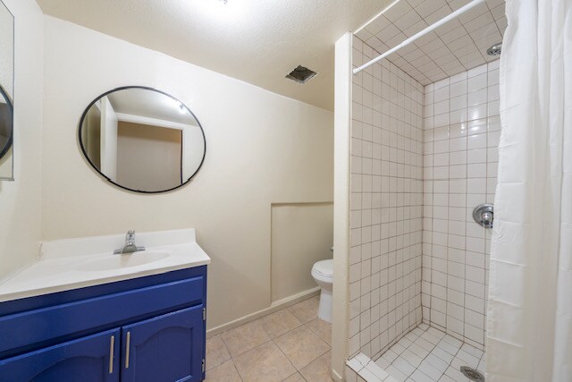 Building Photo - 5231 Huntington Dr