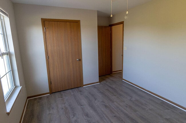 Building Photo - 1507 Native Dancer Ct