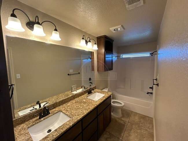 Building Photo - 5800 Luminous Ln