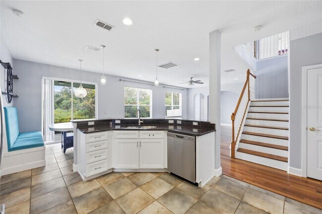 Building Photo - 159 Hopewell Dr