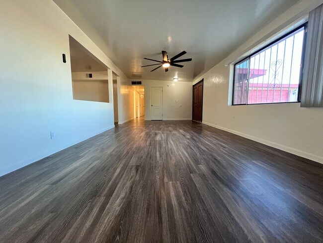 Building Photo - 7130 E 30th St