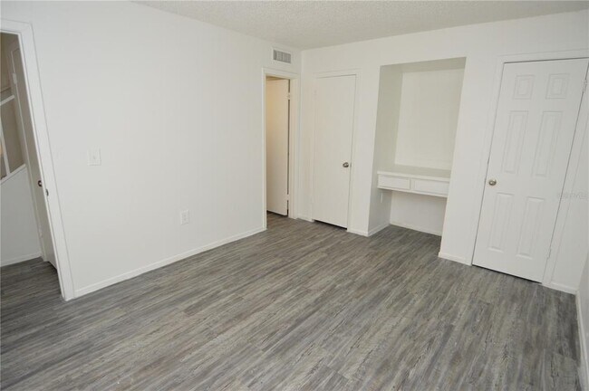 Building Photo - 5006 Moro Manor Dr