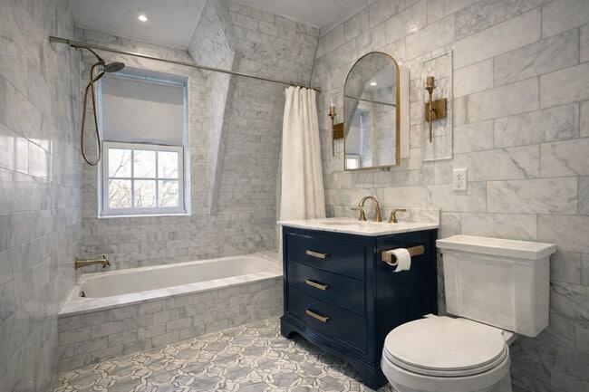 Building Photo - 1-94 Burns St