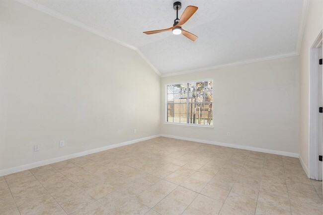 Building Photo - 5442 Garden Village Dr