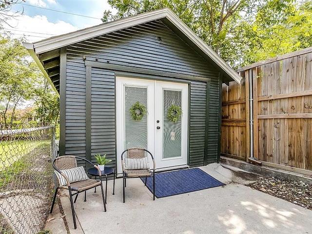 Building Photo - 4921 El Campo Ave