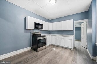 Building Photo - 1110 Morton Ave