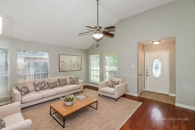 Building Photo - 6426 New World Dr