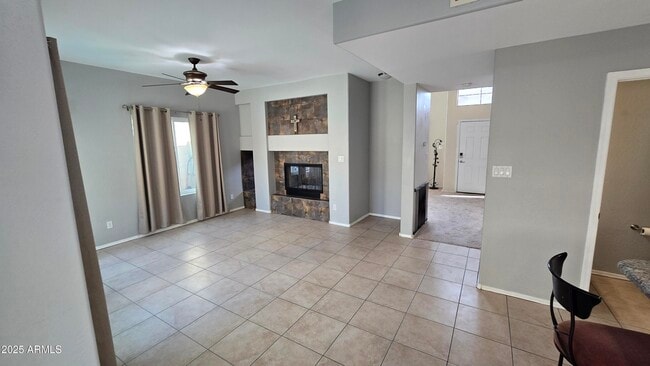 Building Photo - 18820 N 41st Dr