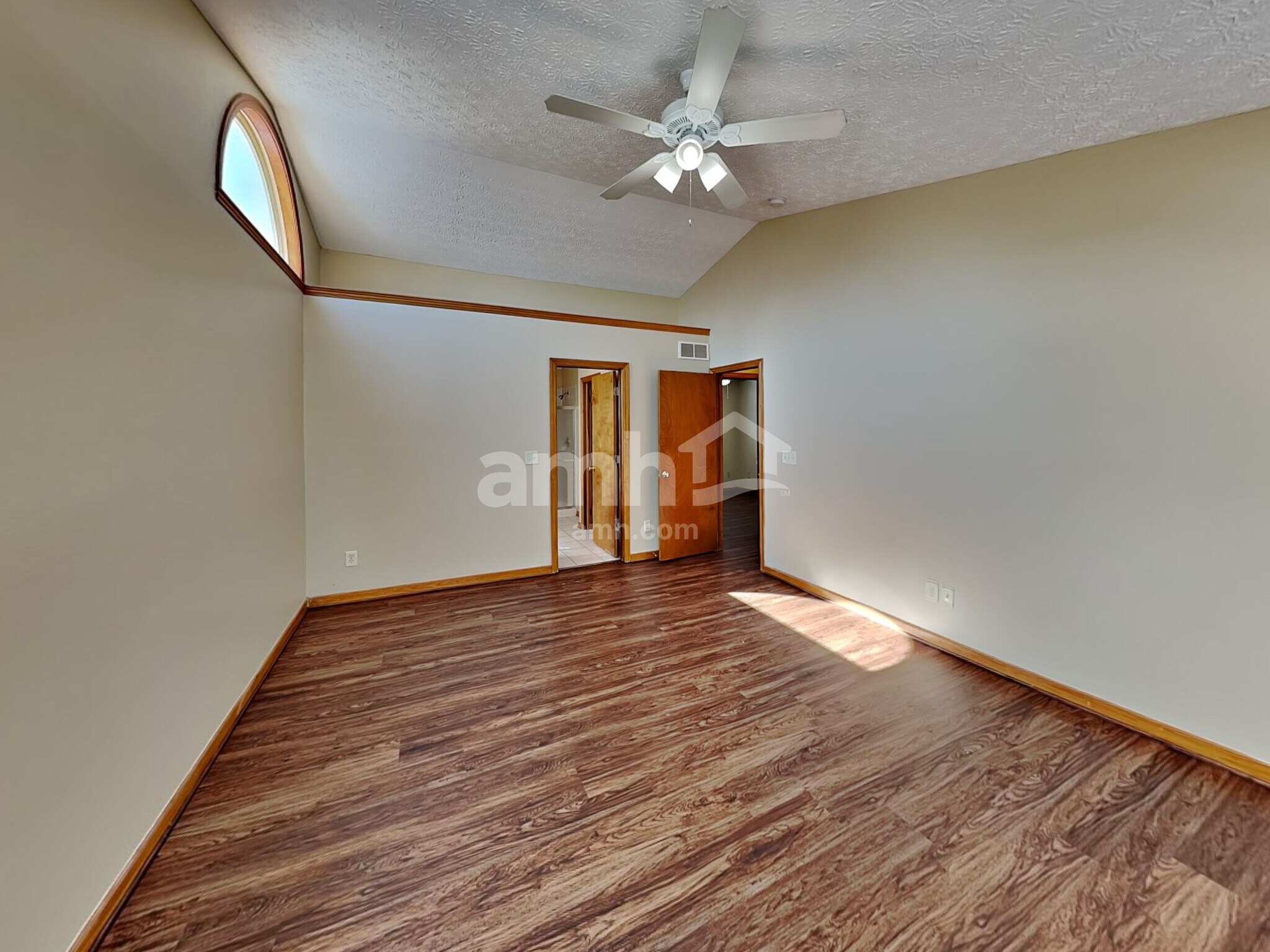 Building Photo - 375 Highbanks Valley Dr