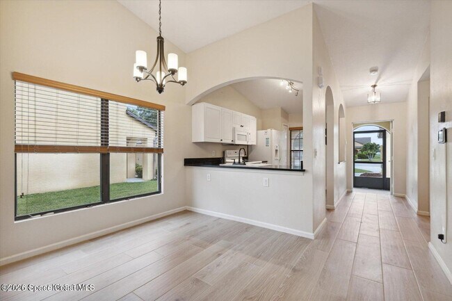 Building Photo - 1030 Luminary Cir