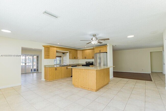 Building Photo - 9440 NW 23rd St