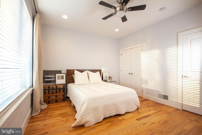 Building Photo - 738 N 19th St