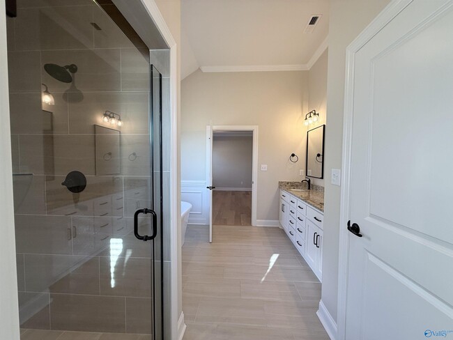 Building Photo - 26430 Birkshire Ln