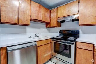 Building Photo - Super spacious 2 bedroom unit in the perfe...