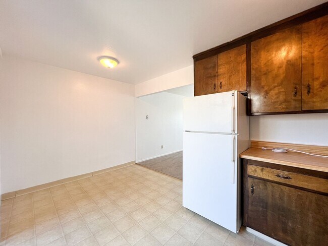 Building Photo - Parrish Road, 2186-2192