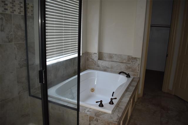Building Photo - 910 Redbird Ln