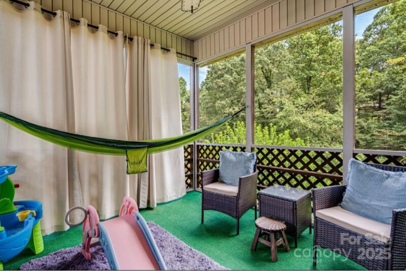 Building Photo - 4155 Turnpike Rd