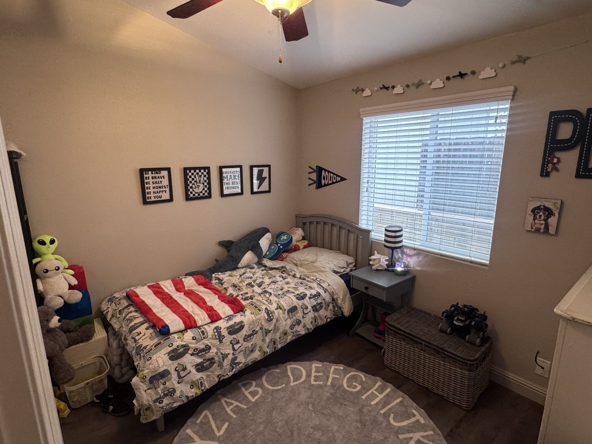 bedroom 2 - 15935 Spring Oaks Rd
